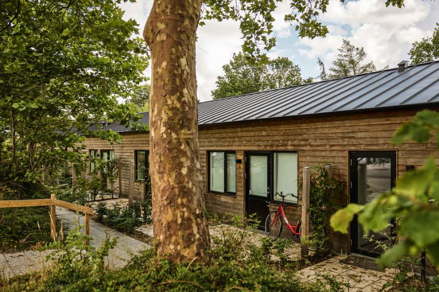 Residential facility with a special focus on sustainability featuring steel profile roofs, Kirke Værløsevej 52, 3500 Værløse, Denmark